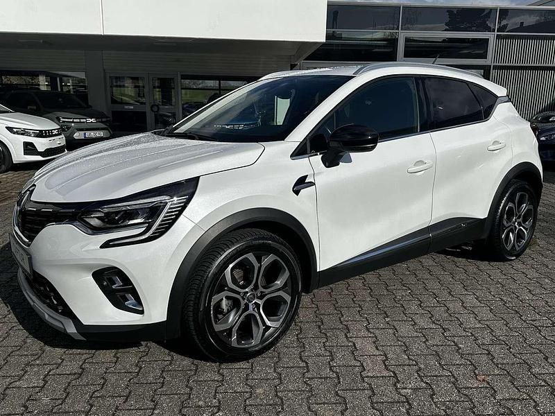 Gebraucht Renault Captur Intens 154 PS (113 kW) 2021 Perlmuttweiß SUV