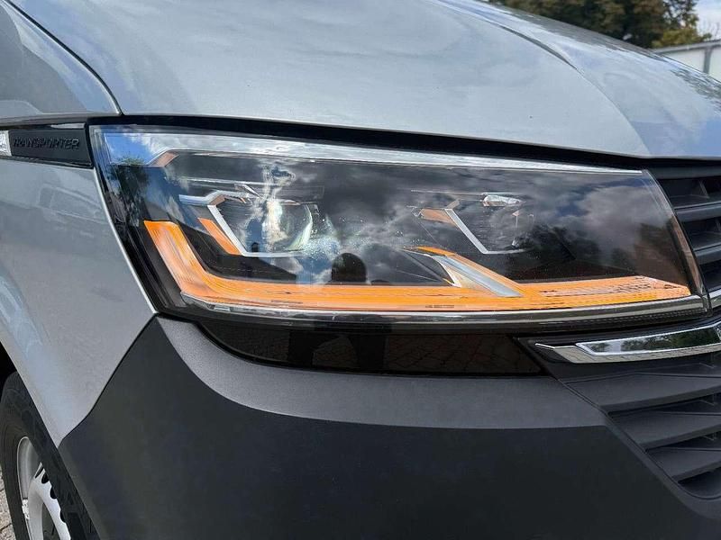Gebraucht VW Transporter 150 PS (110 kW) 2020 Silber Van