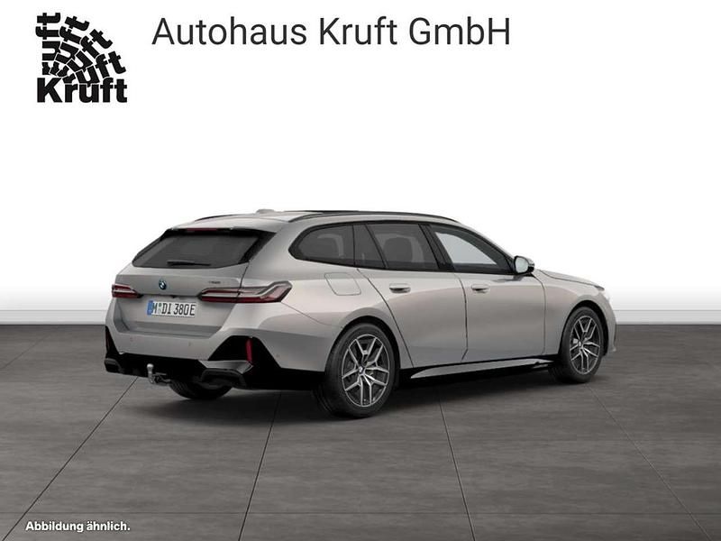 Neu BMW i5 M Sport 289 kW (394 PS) 2026 Oxidgrau Kombi