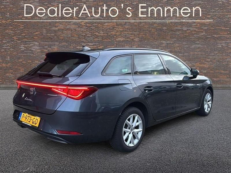 Gebraucht Seat Leon Business 116 PS (85 kW) 2022 Grau Limousine