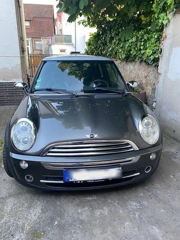 Grau Gebraucht 2006 Mini Cooper Kleinwagen | 3.200 € (Fairer Preis) - Bild 1/4