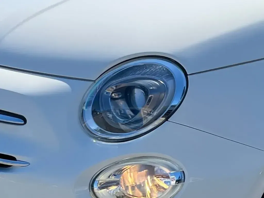 Gebraucht Fiat 500C Lounge 69 PS (50 kW) 2019 Weiß Cabrio