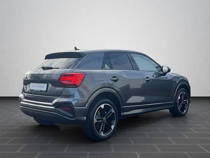 Gebraucht Audi Q2 Ambiente 150 PS (110 kW) 2025 Daytonagrau perleffekt (metallic) SUV