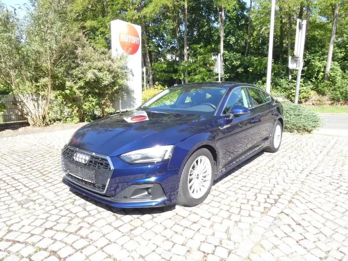 Gebraucht Audi A5 Sportback 150 PS (110 kW) 2021 Navarrablau metallic Kleinwagen