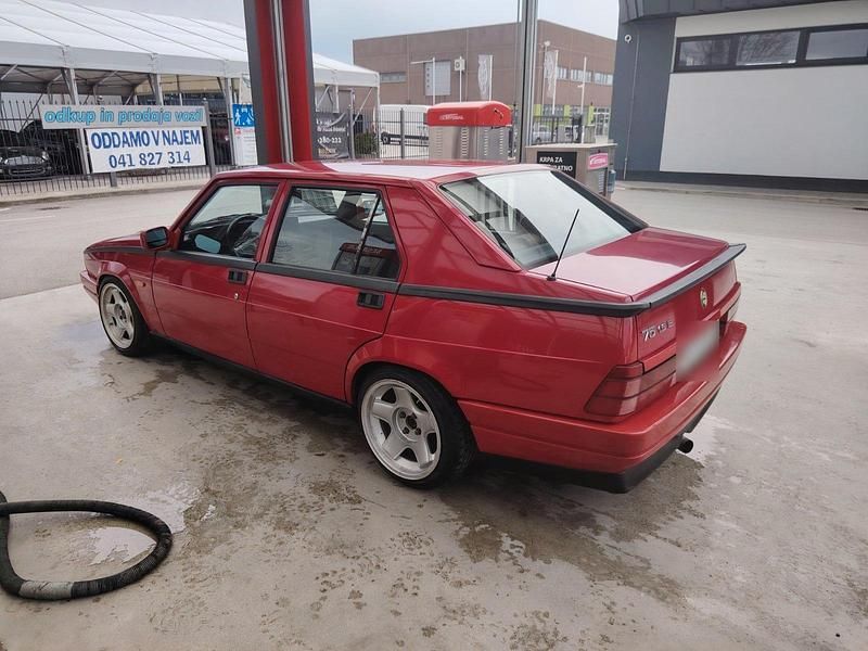 Usata Alfa Romeo 75 1992 Rosso Berlina