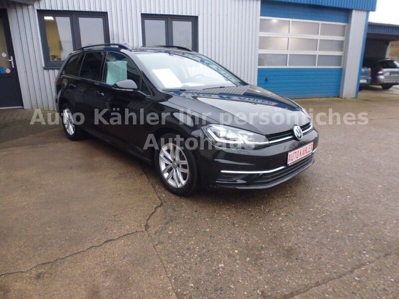 Schwarz Gebraucht 2019 VW Golf VII Comfortline Kombi | 15.950 € (Etwas zu teuer) - Bild 1/4