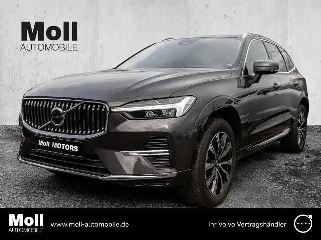 Grau Gebraucht 2023 Volvo XC60 Plus SUV | 35.980 € - Bild 1/4