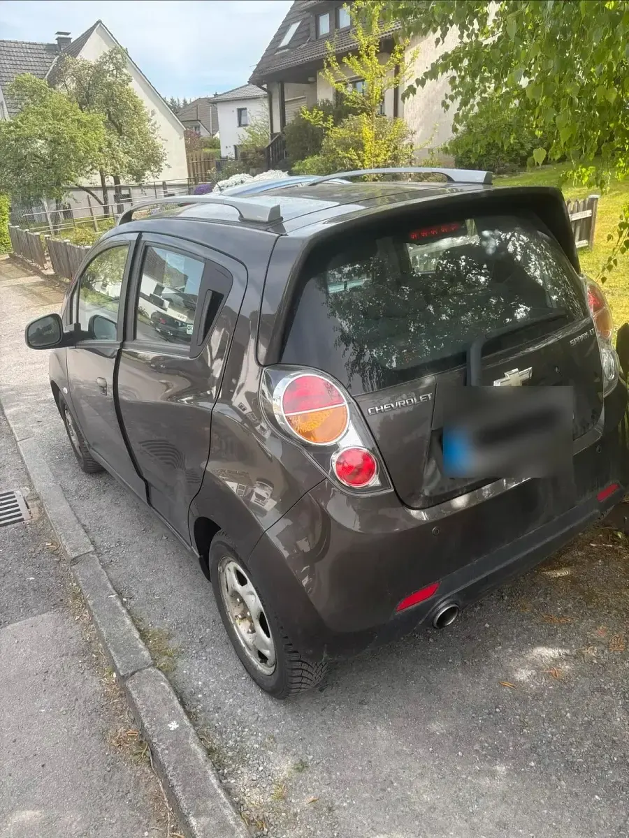 Second-hand Chevrolet Spark 90 CP (66 kW) 2012 Maro Hatchback