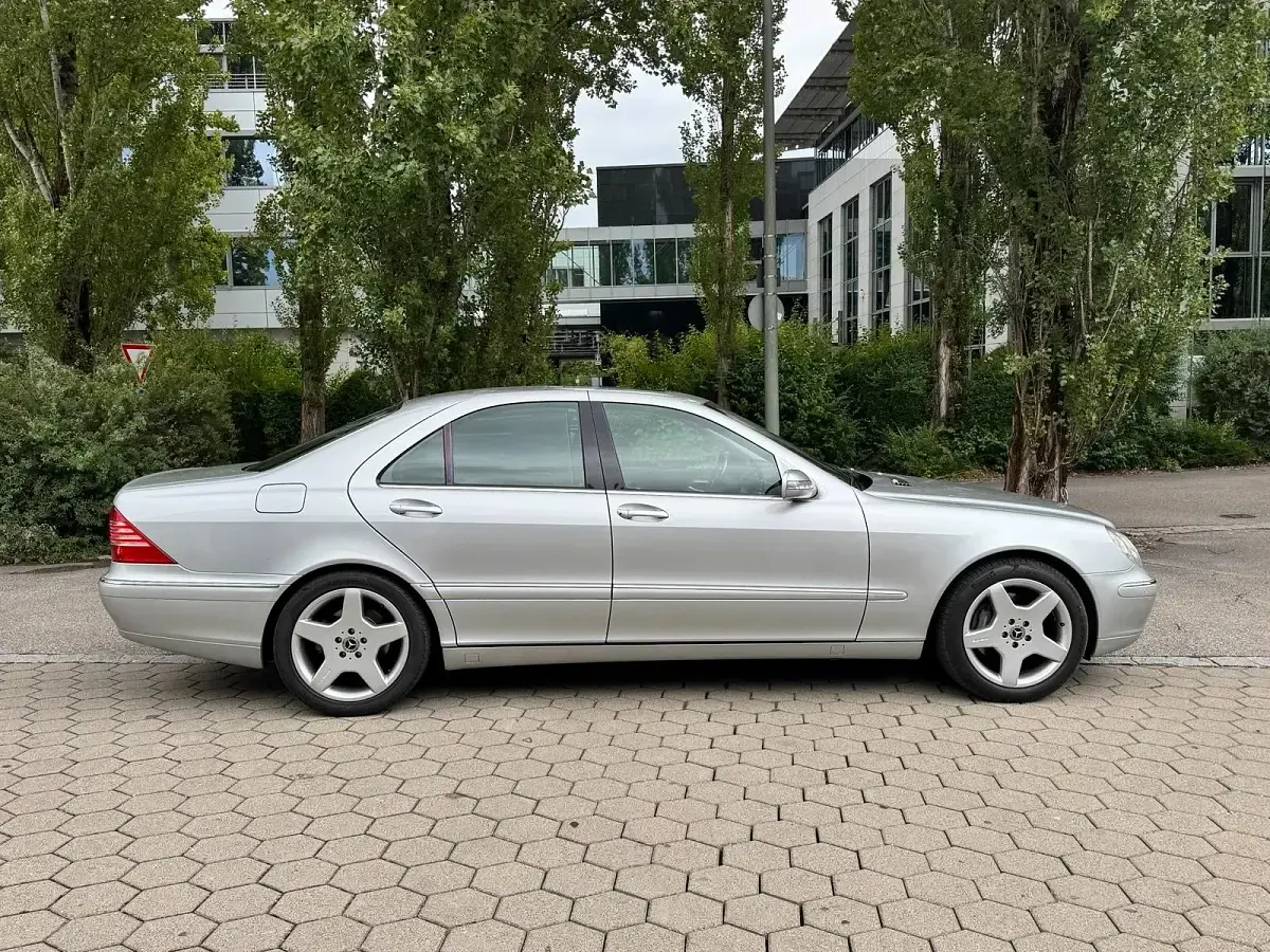 Gebraucht Mercedes S320 204 PS (150 kW) 2002 Silber Limousine
