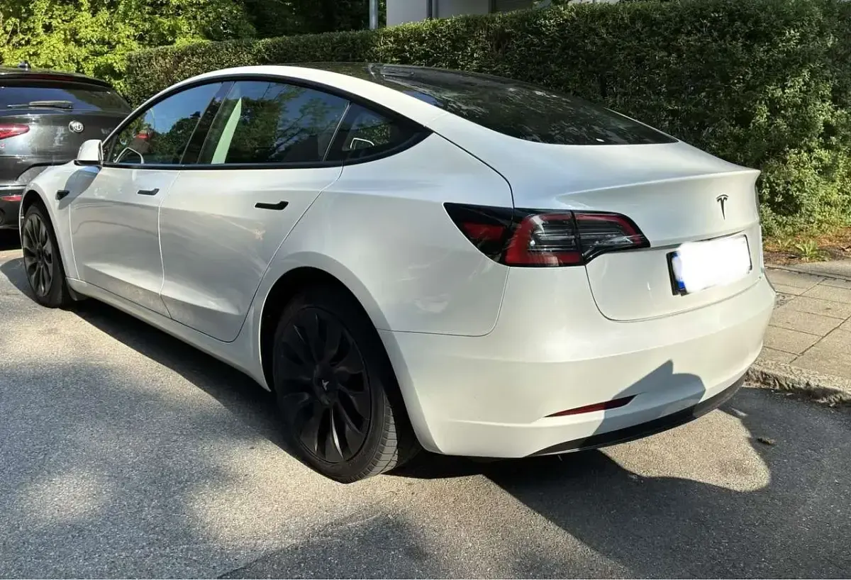 Gebraucht Tesla Model 3 RWD 239 kW (325 PS) 2023 Limousine