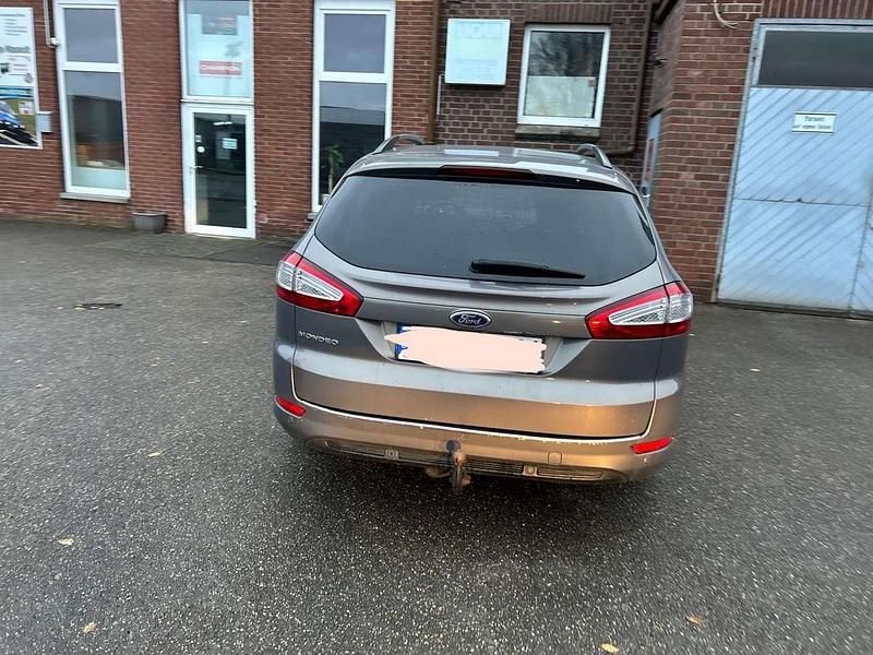 Gebraucht Ford Mondeo 116 PS (85 kW) 2011 Braun Kombi