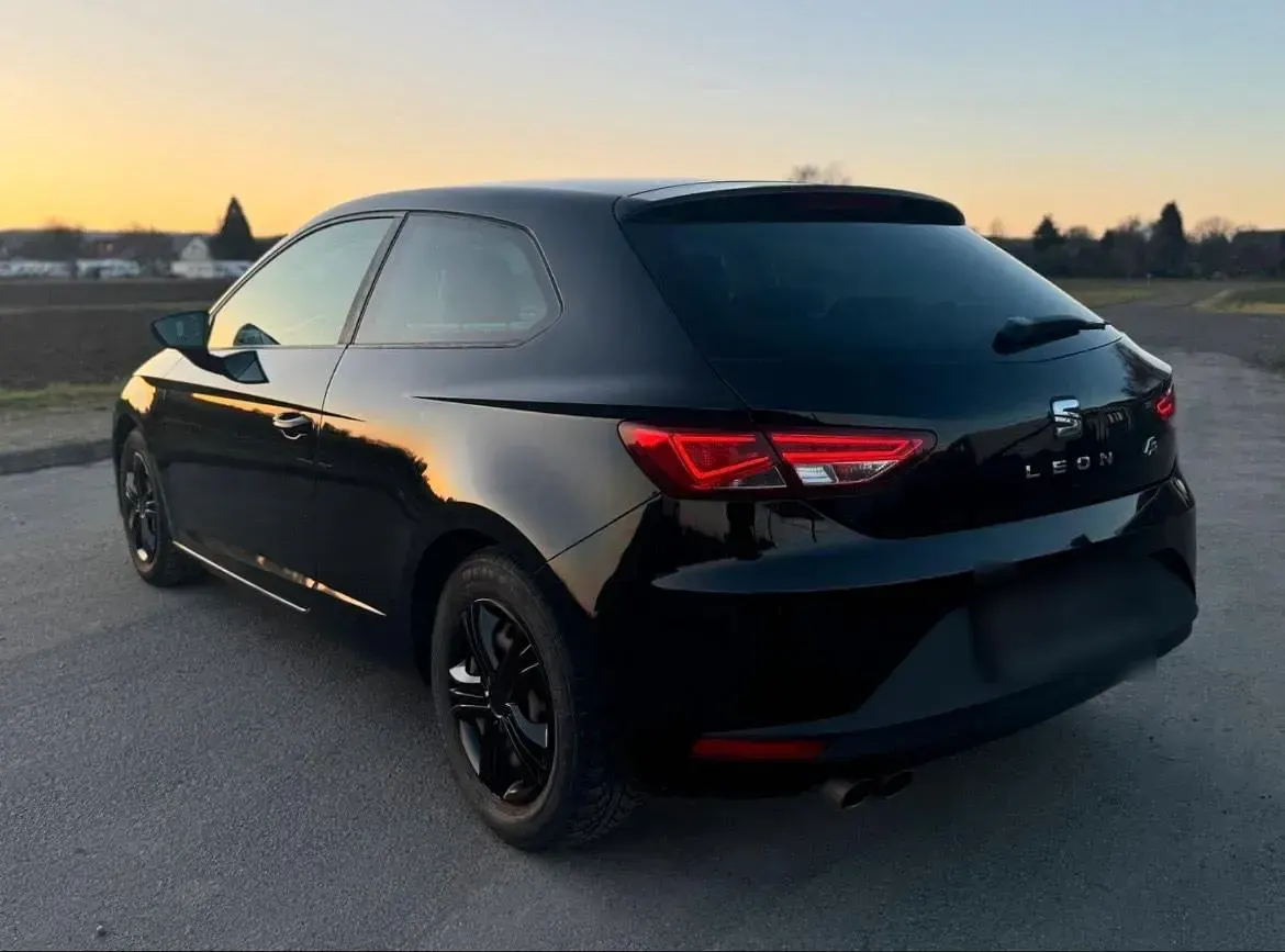 Gebraucht Seat Leon 125 PS (91 kW) 2015 Schwarz Coupé