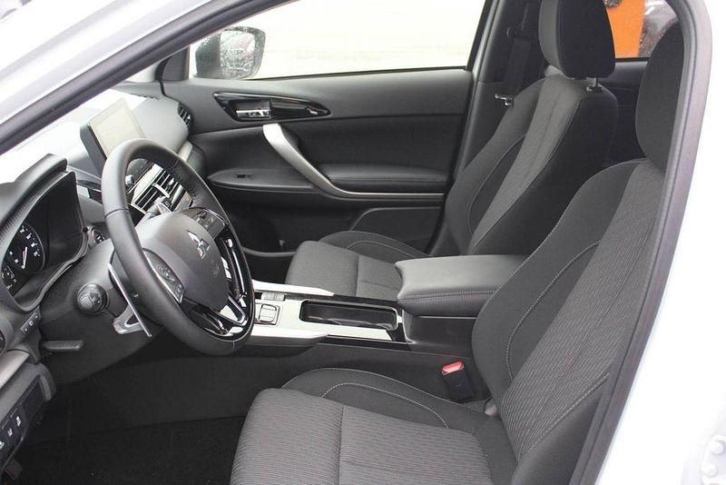 Gebraucht Mitsubishi Eclipse Cross Basis 98 PS (72 kW) 2023 Weiß SUV