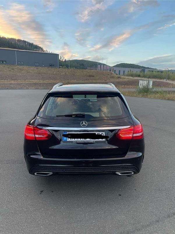 Gebraucht Mercedes C220 170 PS (125 kW) 2017 Schwarz Kombi
