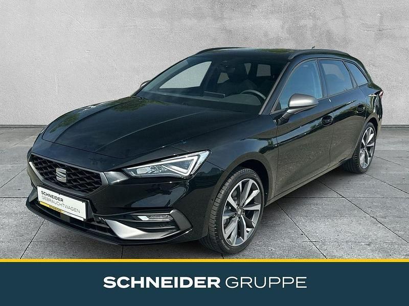 Schwarz Gebraucht 2023 Seat Leon FR Limousine | 37.890 € - Bild 1/4
