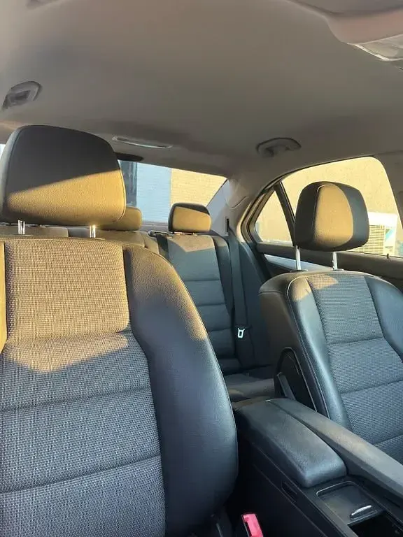 Gebraucht Mercedes C180 156 PS (114 kW) 2011 Schwarz Limousine