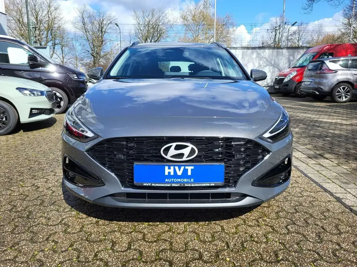 Neu Hyundai i30 GO! 150 PS (110 kW) 2026 Ecotronic grey mineraleffekt Kombi