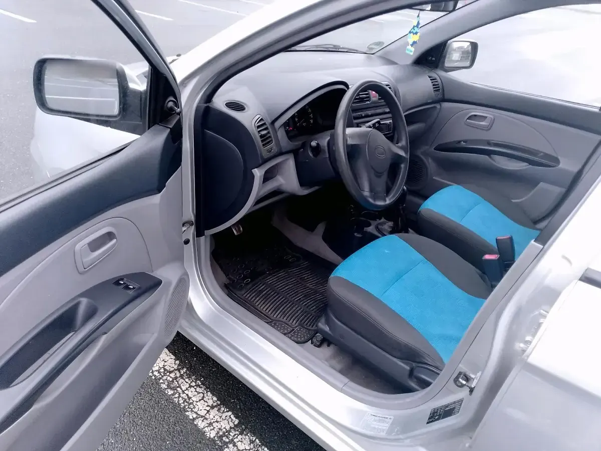 Gebraucht Kia Picanto 81 PS (59 kW) 2008 Grau Kleinwagen