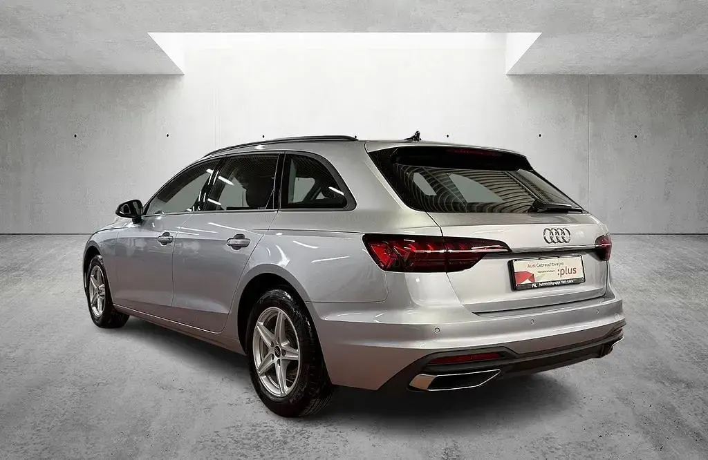 Gebraucht Audi A4 Basis 136 PS (100 kW) 2024 Silber Kombi