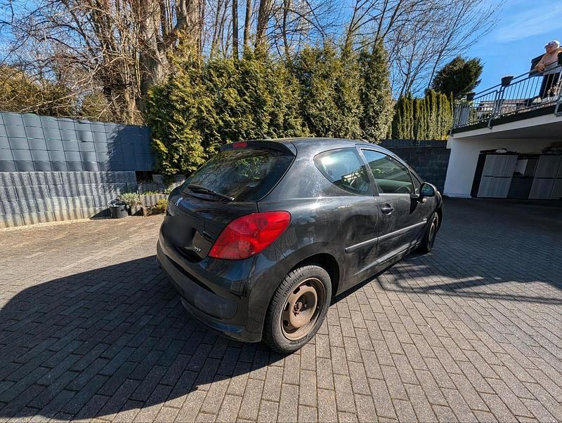 Usado Peugeot 207 95 CV (69 kW) 2008 Negro