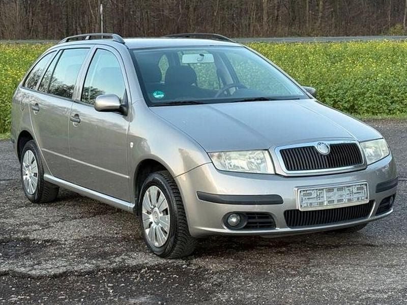 Cappuccino beige mettalic Gebraucht 2007 Skoda Fabia Ambiente Kombi | 1.990 € (Guter Preis) - Bild 1/4