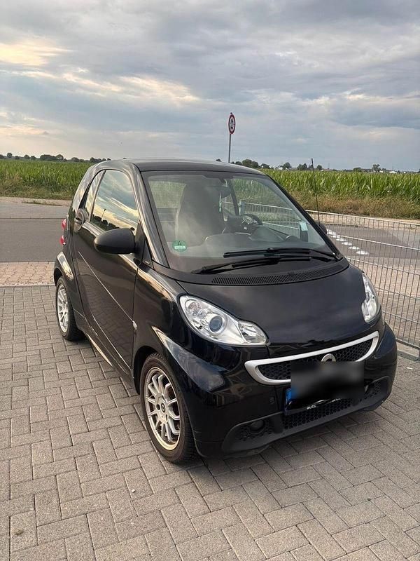 Schwarz Gebraucht 2013 Smart ForTwo Coupé Coupé | 3.999 € (Guter Preis) - Bild 1/4