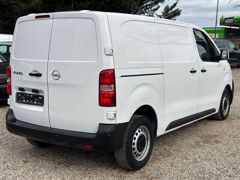 Gebraucht Opel Vivaro 122 PS (89 kW) 2019 Weiß Van / Kleinbus