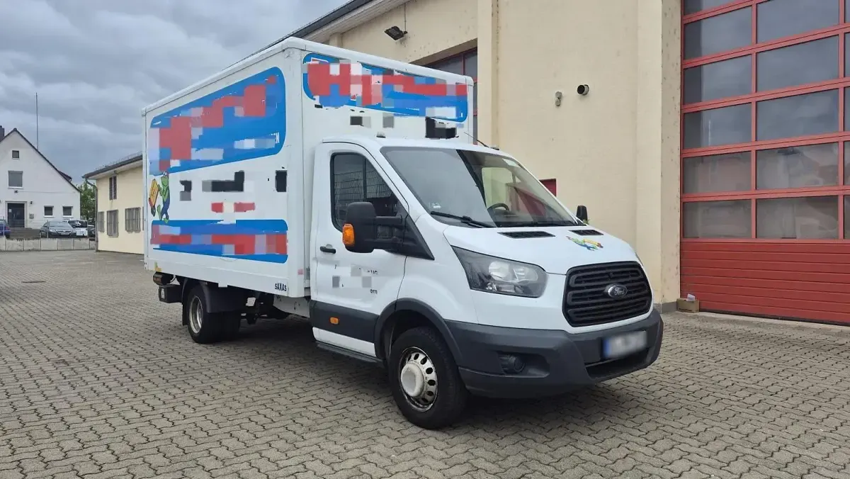 Gebraucht Ford Transit 131 PS (96 kW) 2017 Weiß Van / Kleinbus
