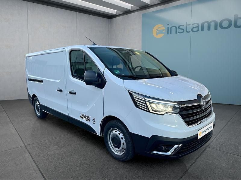 Gebraucht Renault Trafic 89 kW (122 PS) 2025 Weiß Van / Kleinbus