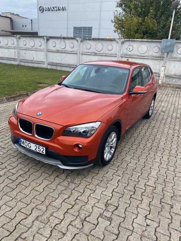 Orange Gebraucht 2014 BMW X1 SUV | 8.900 € (Superpreis) - Bild 1/4