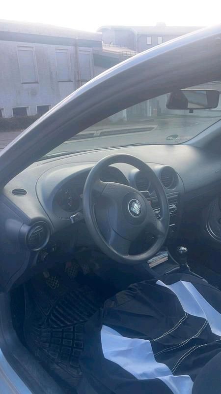 Gebraucht Seat Ibiza 75 PS (55 kW) 2005 Grau Kleinwagen
