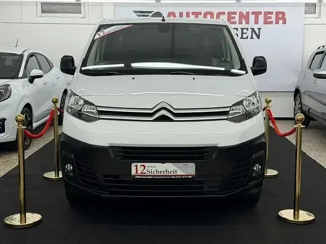 Używany Citroën Jumpy 144 KM (105 kW) 2023 Biały Minivan