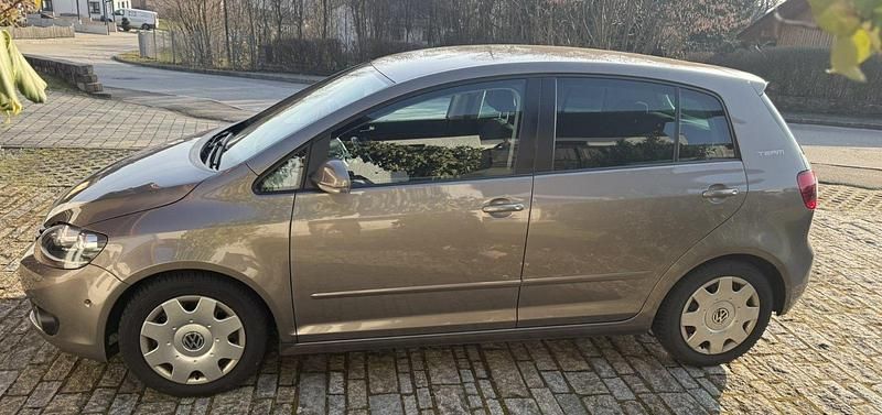 Gebraucht VW Golf VI Team 160 PS (117 kW) 2010 Braun Kleinwagen