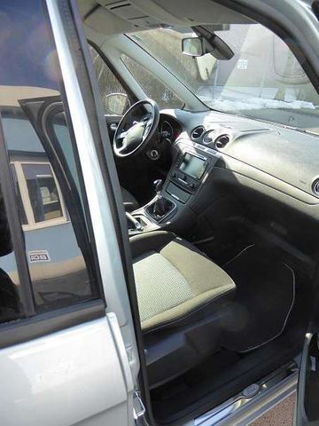 Gebraucht Ford Galaxy Business Edition 140 PS (102 kW) 2014 Grau metallic Van / Kleinbus