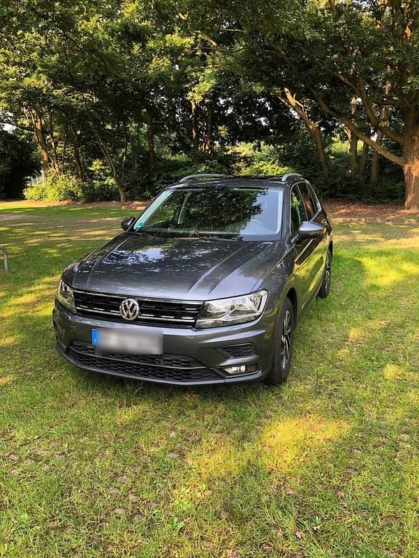 Grau Gebraucht 2019 VW Tiguan Join SUV | 19.500 € (Superpreis) - Bild 1/4