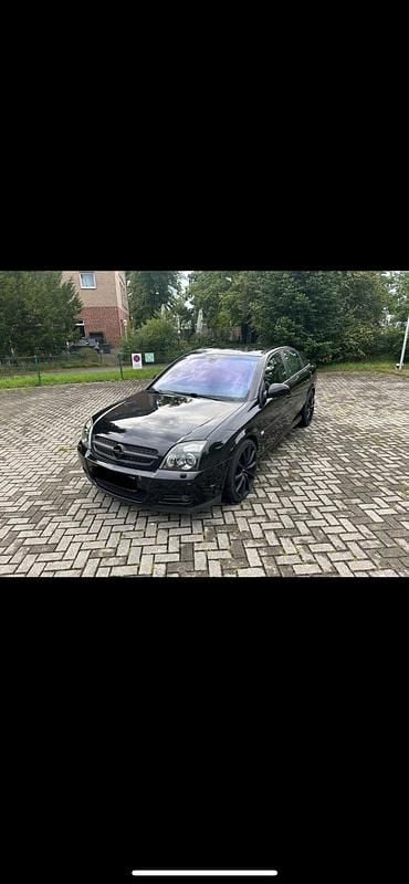 Schwarz Gebraucht 2005 Opel Vectra GTS Coupé | 2.000 € (Fairer Preis) - Bild 1/4