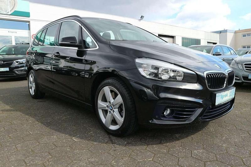 Gebraucht BMW 220 Sport Line 190 PS (139 kW) 2016 Black sapphire metallic Van / Kleinbus