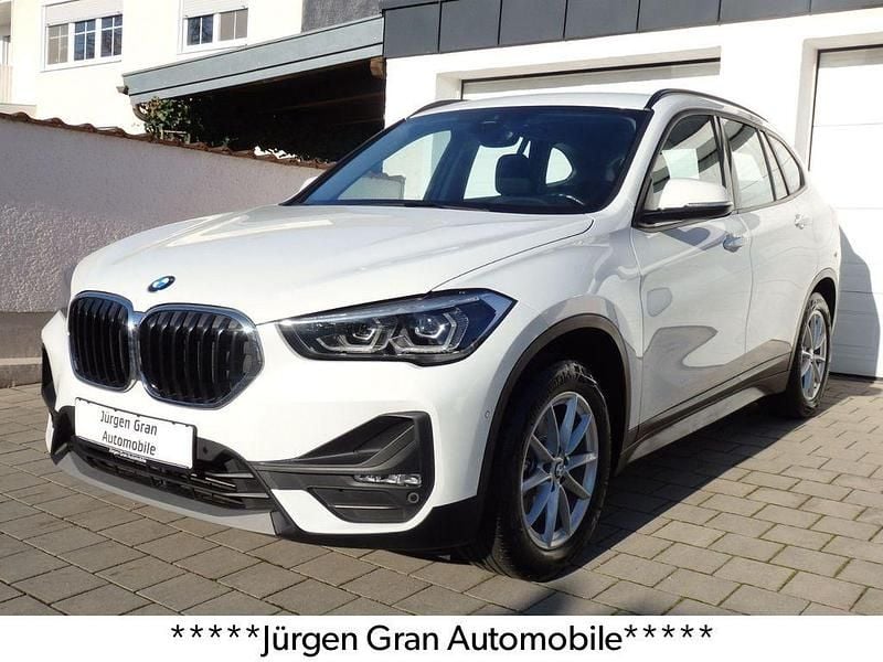 Alpinweiß Gebraucht 2020 BMW X1 SUV | 14.990 € (Guter Preis) - Bild 1/4