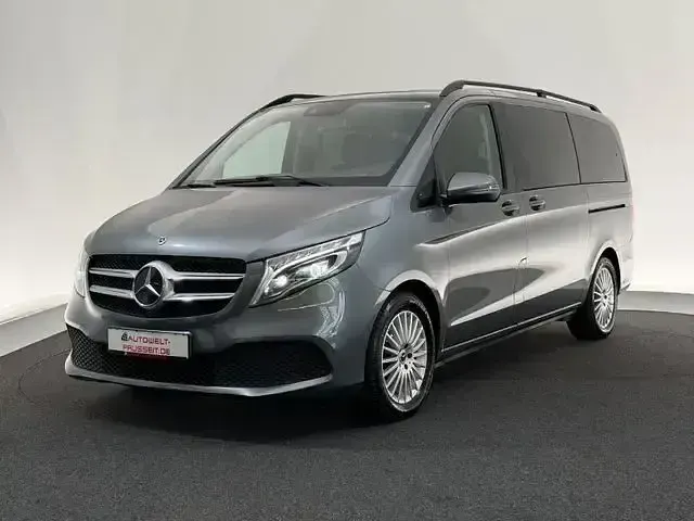 Gebraucht Mercedes V220 Edition 163 PS (119 kW) 2020 Grau Van / Kleinbus