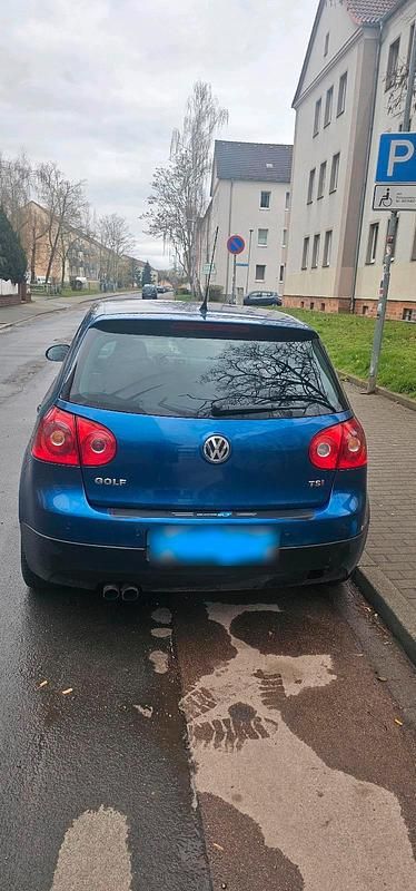 Gebraucht VW Golf V 122 PS (89 kW) 2007 Blau Kleinwagen