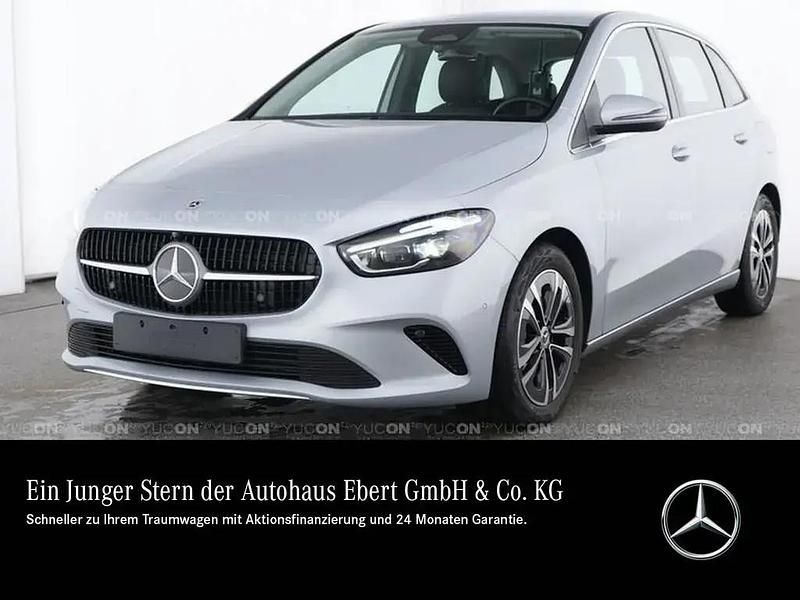 Hightechsilber metaliic Gebraucht 2024 Mercedes B220 Advanced Van / Kleinbus | 38.880 € (Fairer Preis) - Bild 1/4