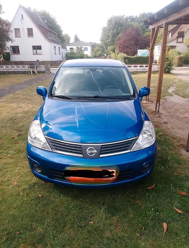 Blau Gebraucht 2010 Nissan Tiida Kleinwagen | 2.700 € (Fairer Preis) - Bild 1/4
