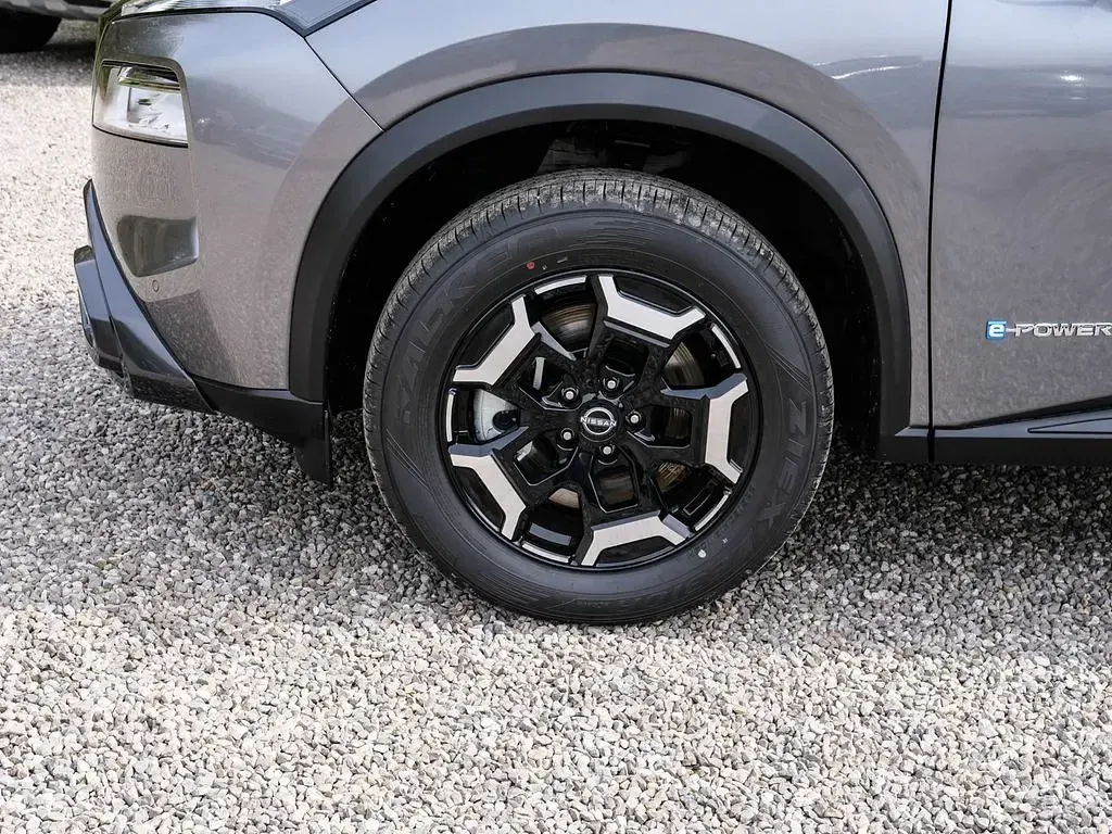 Neu Nissan X-Trail 204 PS (150 kW) 2026 Grau SUV