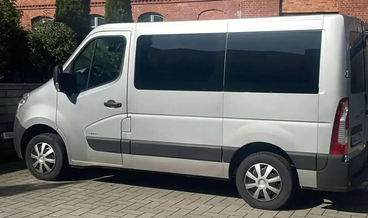 Gebraucht Opel Movano 125 PS (91 kW) 2011 Van / Kleinbus