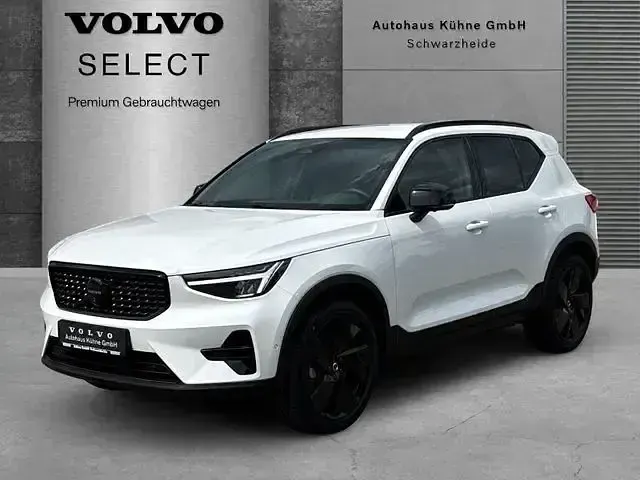 Gebraucht Volvo XC40 Plus 163 PS (119 kW) 2025 Weiß SUV