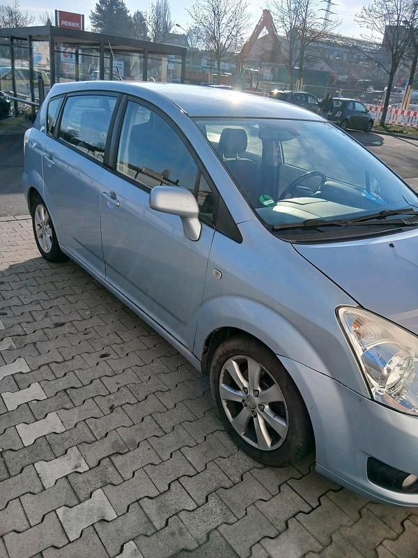 Blau Gebraucht 2008 Toyota Verso Van / Kleinbus | 3.200 € (Guter Preis) - Bild 1/4