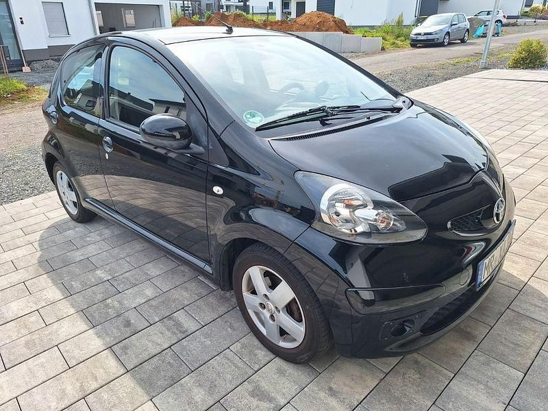 Schwarz Gebraucht 2008 Toyota Aygo Cool Kleinwagen | 2.300 € (Fairer Preis) - Bild 1/4
