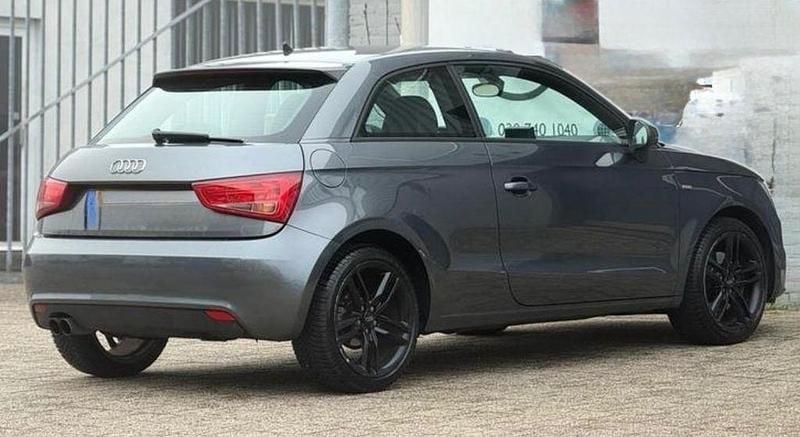 Gebraucht Audi A1 S-Line 122 PS (89 kW) 2011 Grau Kleinwagen