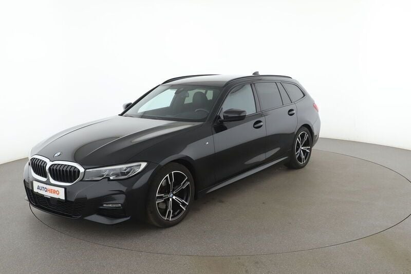 Schwarz Gebraucht 2021 BMW 320 M Sport Kombi | 28.550 € (Fairer Preis) - Bild 1/4
