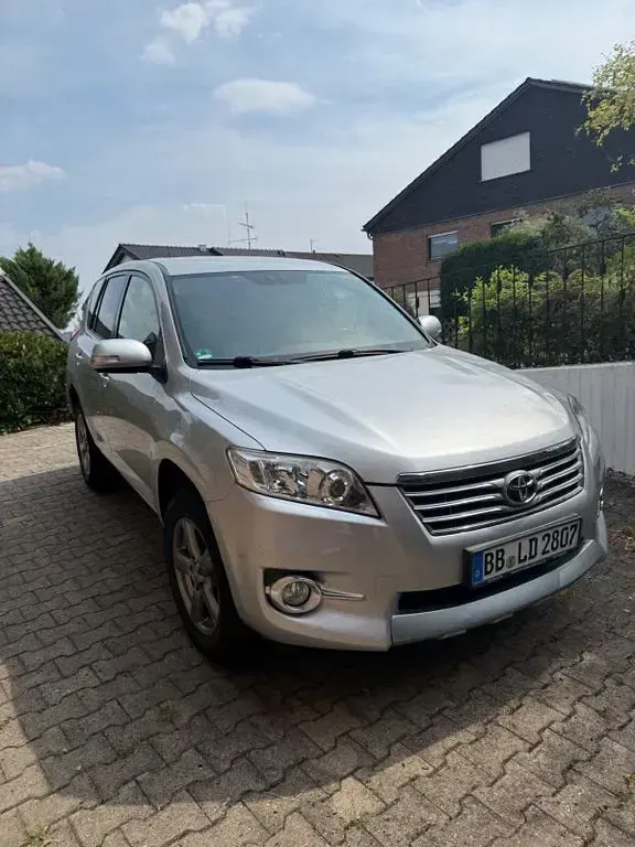 Gebraucht Toyota RAV4 Travel 158 PS (116 kW) 2013 Silber SUV